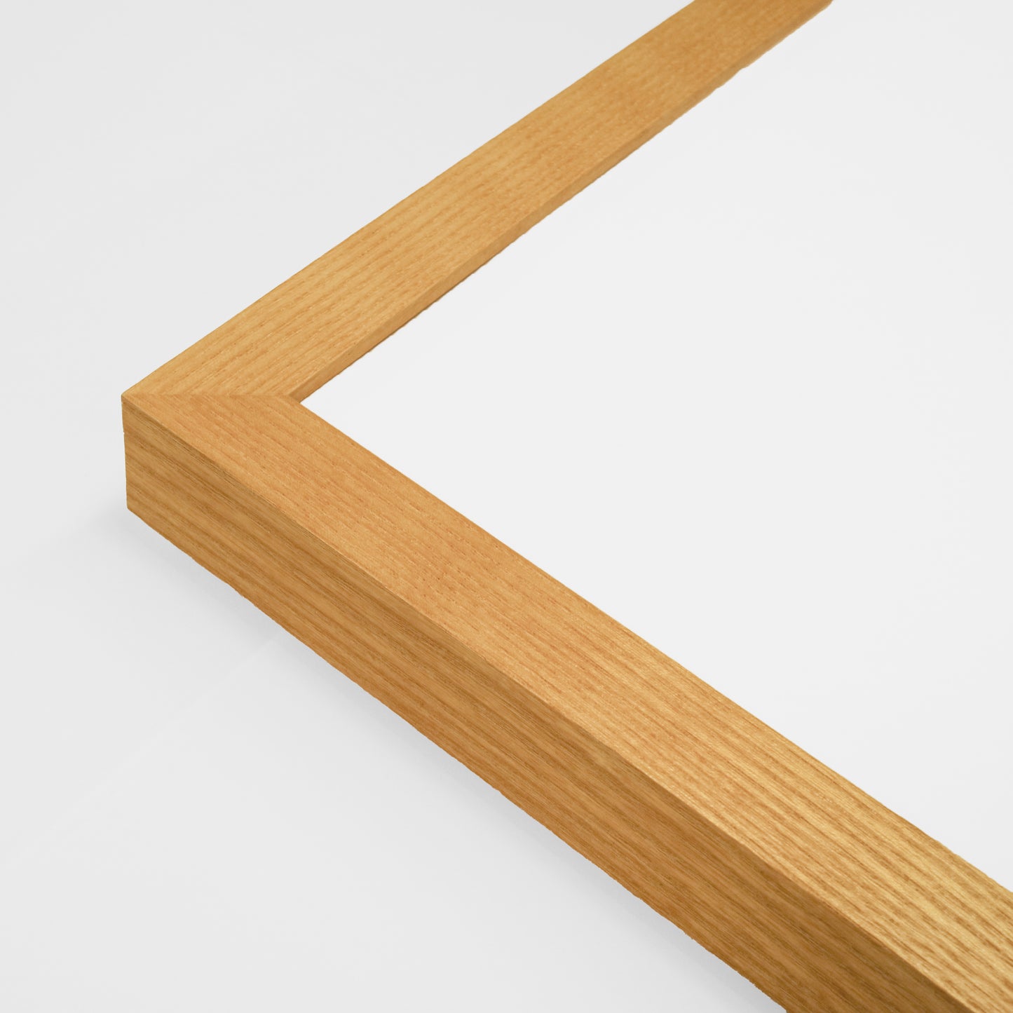 Wood frame Bold